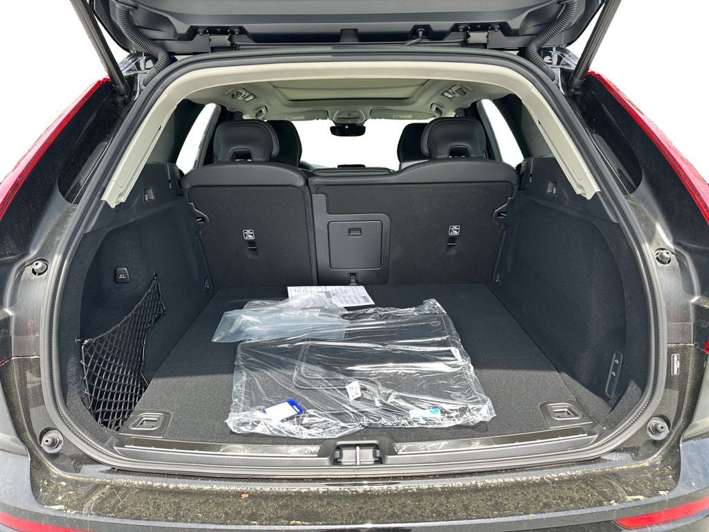 2026 Volvo XC60 Plug-In Hybrid T8 Ultra