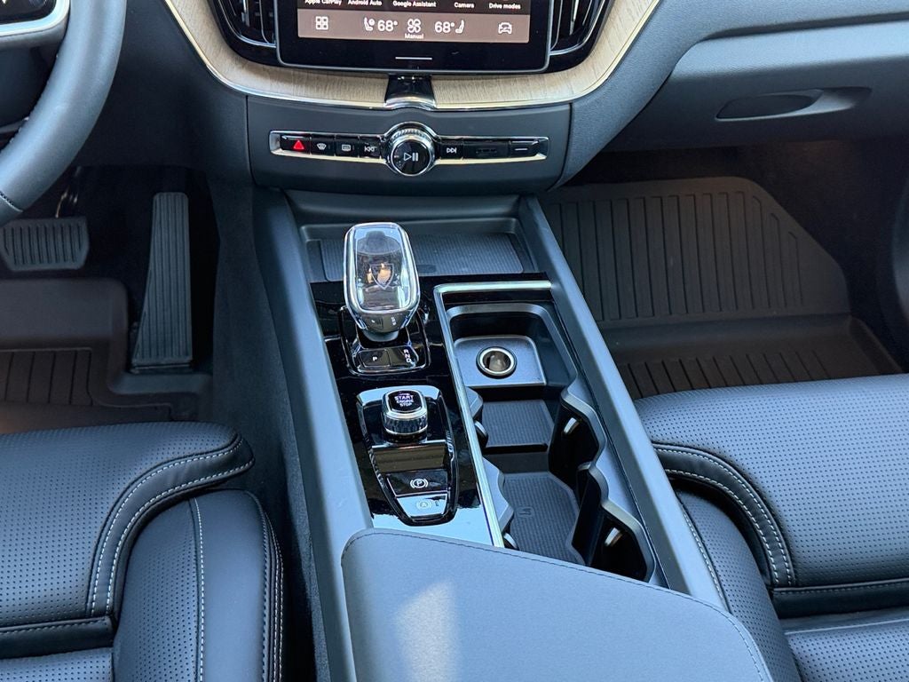 2026 Volvo XC60 Plug-In Hybrid T8 Ultra