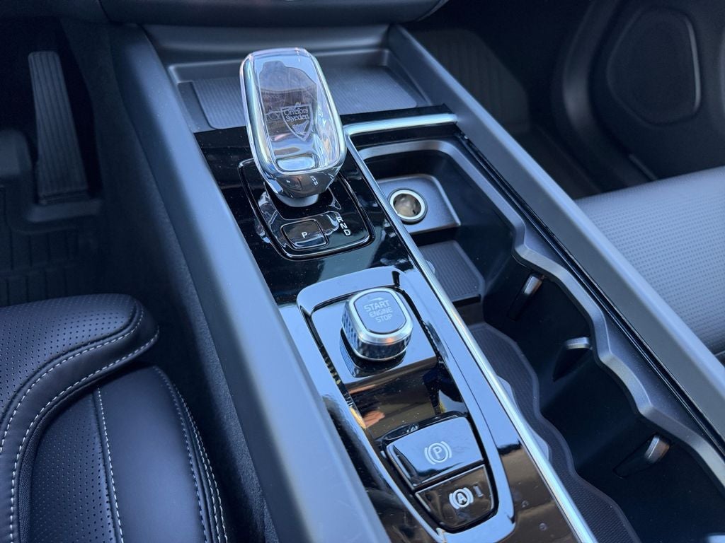 2026 Volvo XC60 Plug-In Hybrid T8 Ultra