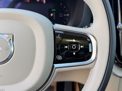 2026 Volvo XC60 Plug-In Hybrid T8 Ultra