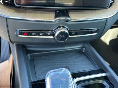2026 Volvo XC60 Plug-In Hybrid T8 Ultra
