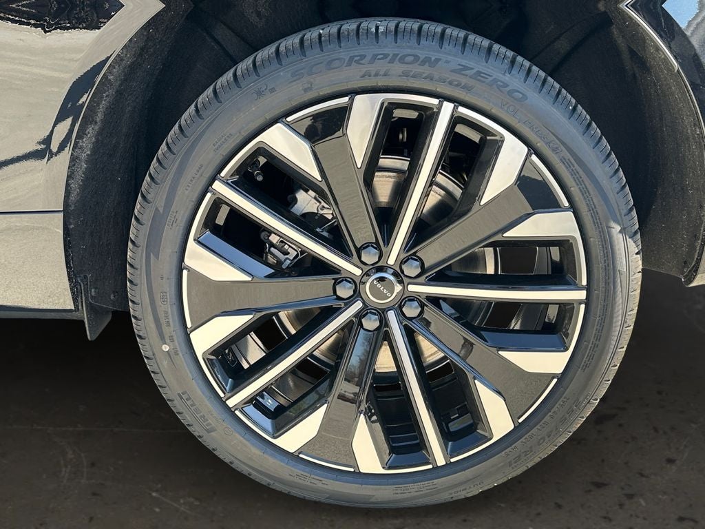 2026 Volvo XC60 Plug-In Hybrid T8 Ultra