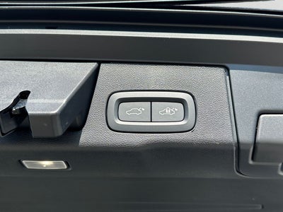 2026 Volvo XC60 Plug-In Hybrid T8 Ultra