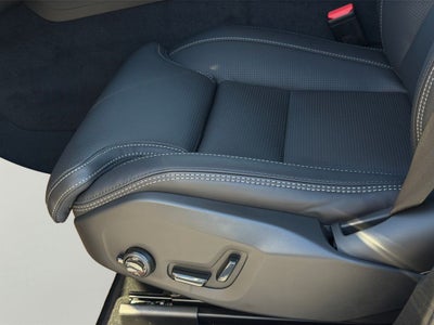 2026 Volvo XC60 Plug-In Hybrid T8 Ultra