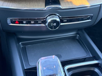 2026 Volvo XC60 Plug-In Hybrid T8 Ultra
