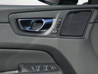 2027 Volvo XC60 Plug-In Hybrid T8 Plus