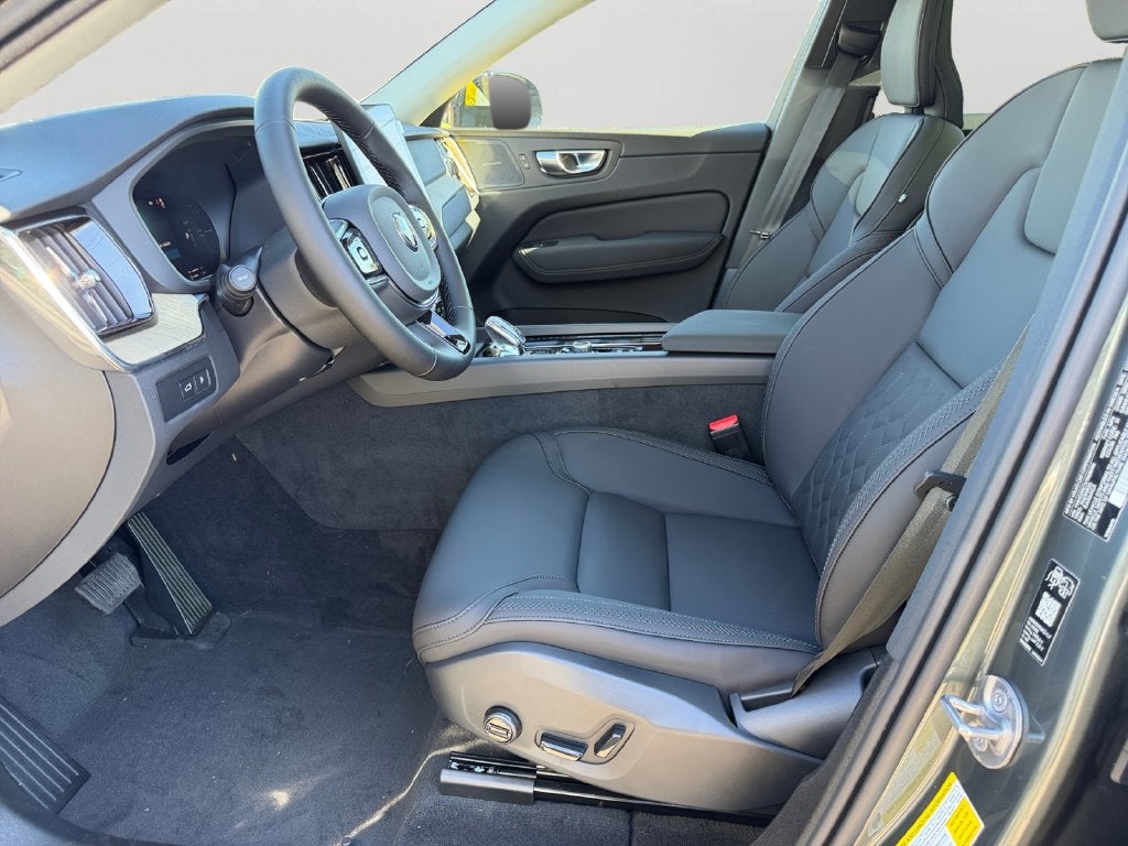 2027 Volvo XC60 Plug-In Hybrid T8 Plus