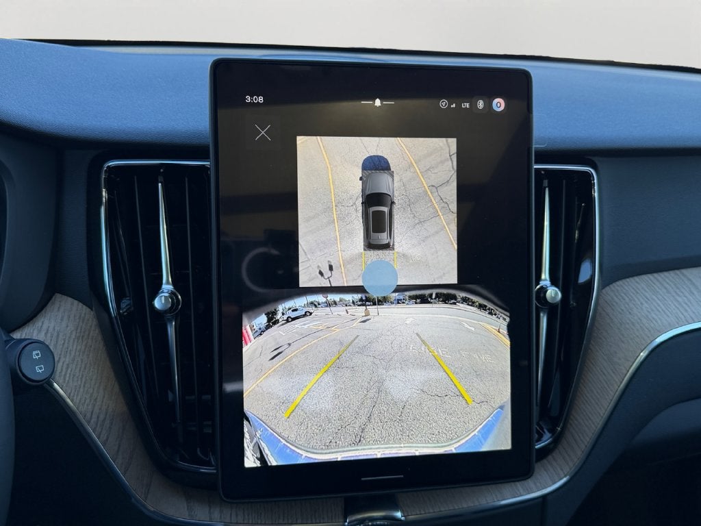 2027 Volvo XC60 Plug-In Hybrid T8 Plus