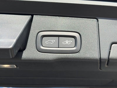 2027 Volvo XC60 Plug-In Hybrid T8 Plus