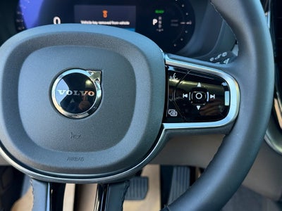 2027 Volvo XC60 Plug-In Hybrid T8 Ultra Black Edition