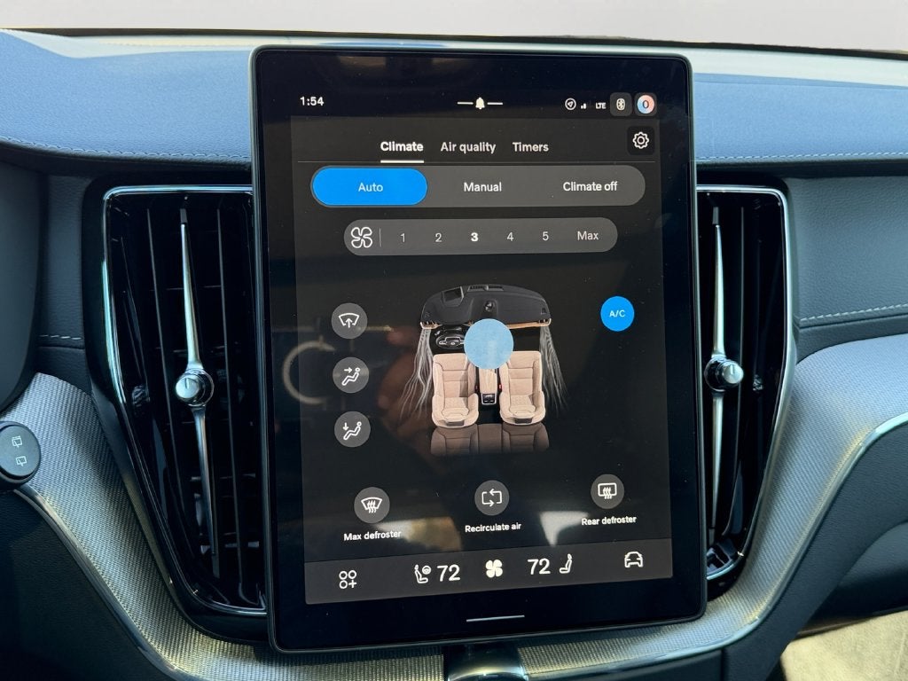 2027 Volvo XC60 Plug-In Hybrid T8 Ultra Black Edition