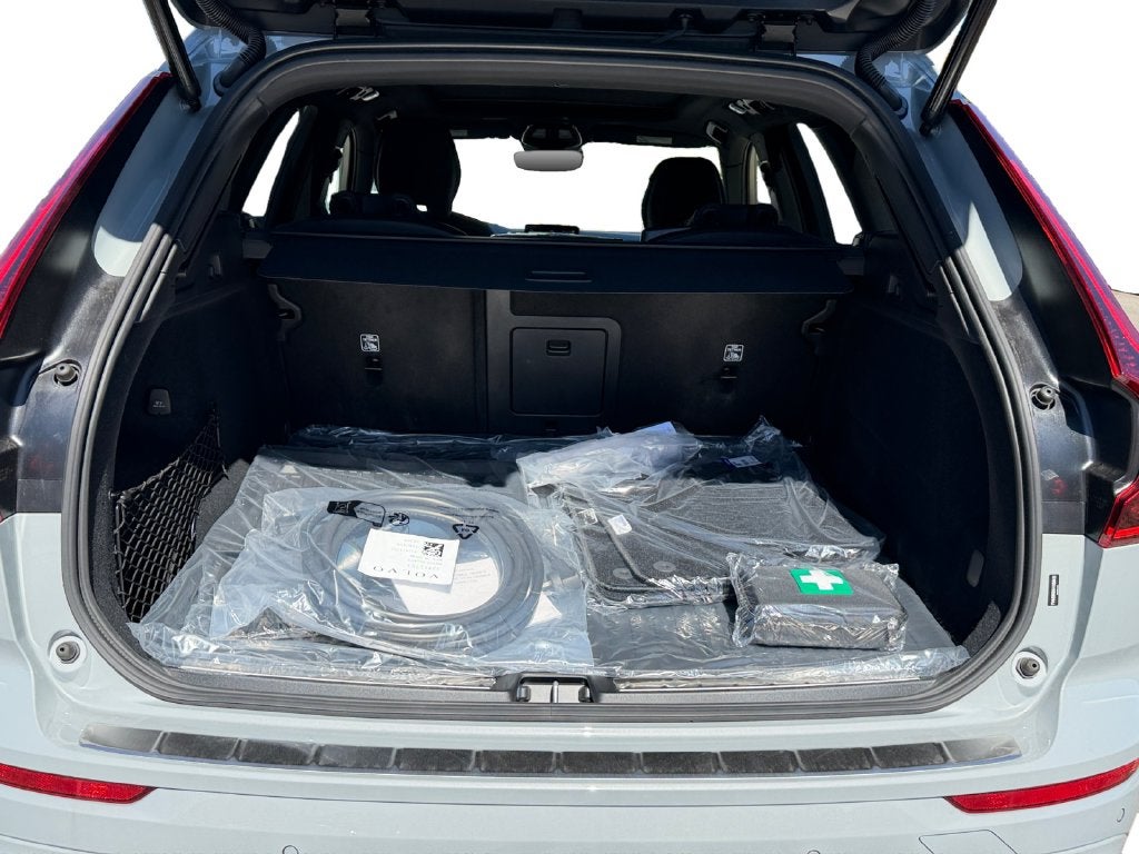 2027 Volvo XC60 Plug-In Hybrid T8 Ultra Black Edition