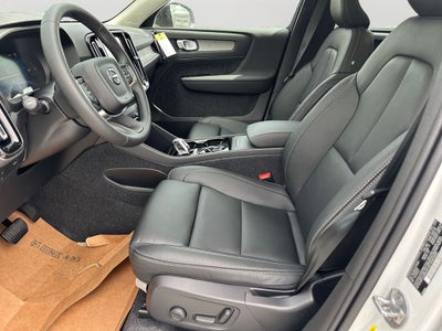2026 Volvo XC40 B5 Plus