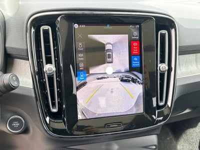 2026 Volvo XC40 B5 Plus
