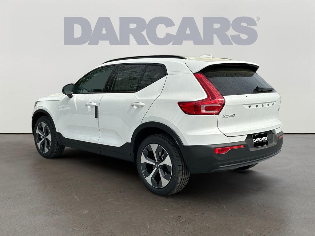 2026 Volvo XC40 B5 Plus
