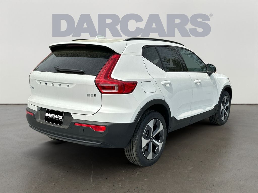 2026 Volvo XC40 B5 Plus