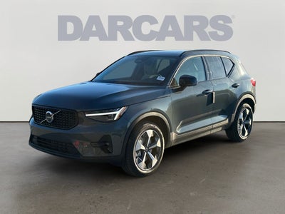 2026 Volvo XC40 B5 Plus