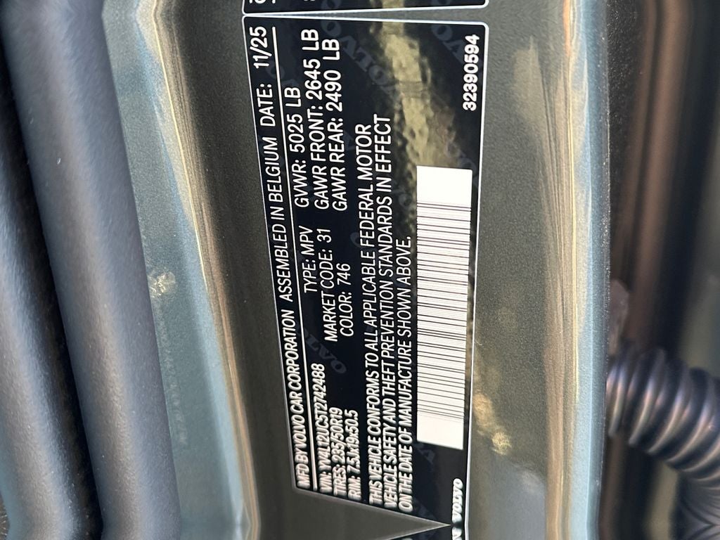 2026 Volvo XC40 B5 Plus