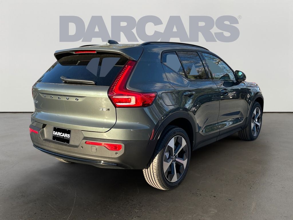 2026 Volvo XC40 B5 Plus