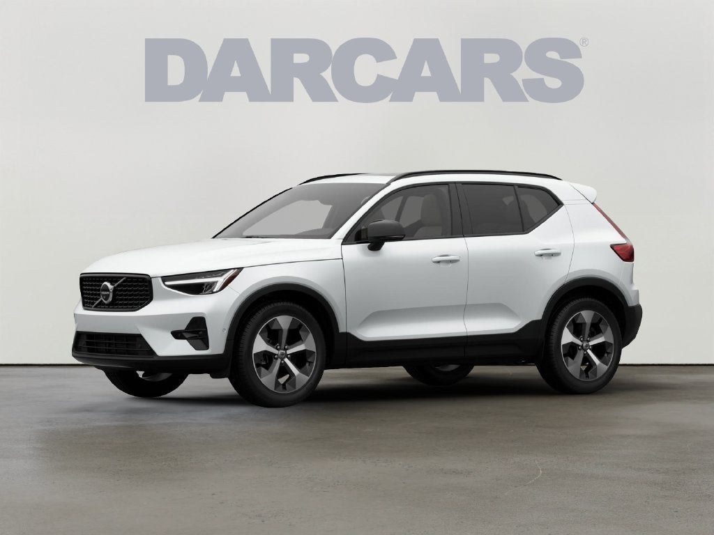 2026 Volvo XC40 B5 Plus