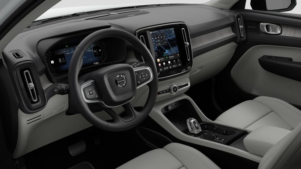 2026 Volvo XC40 B5 Plus