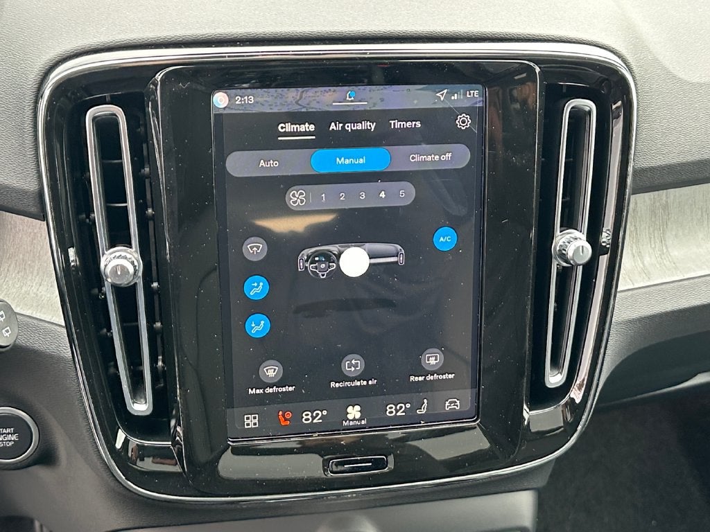 2026 Volvo XC40 B5 Plus