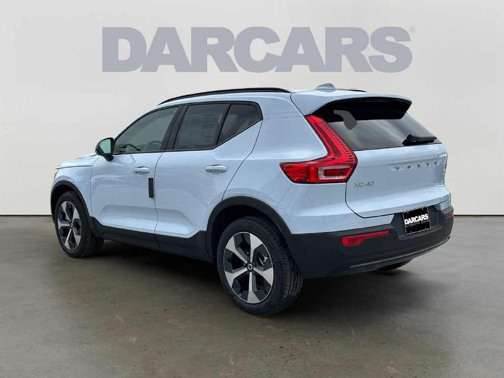 2026 Volvo XC40 B5 Plus