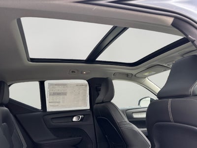 2026 Volvo XC40 B5 Plus