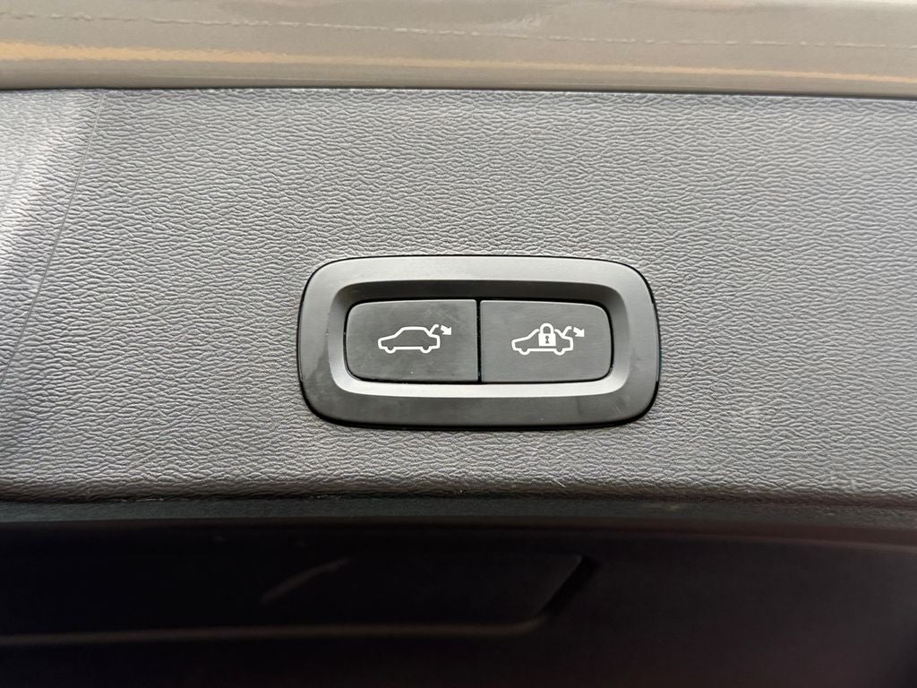 2025 Volvo XC40 B5 Plus Dark Theme Volvo Certified