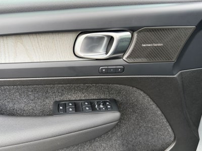 2025 Volvo XC40 B5 Plus Dark Theme Volvo Certified