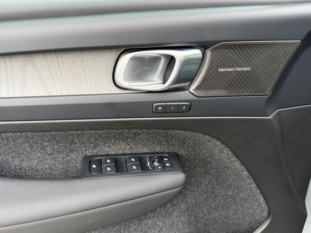 2025 Volvo XC40 B5 Plus Dark Theme Volvo Certified
