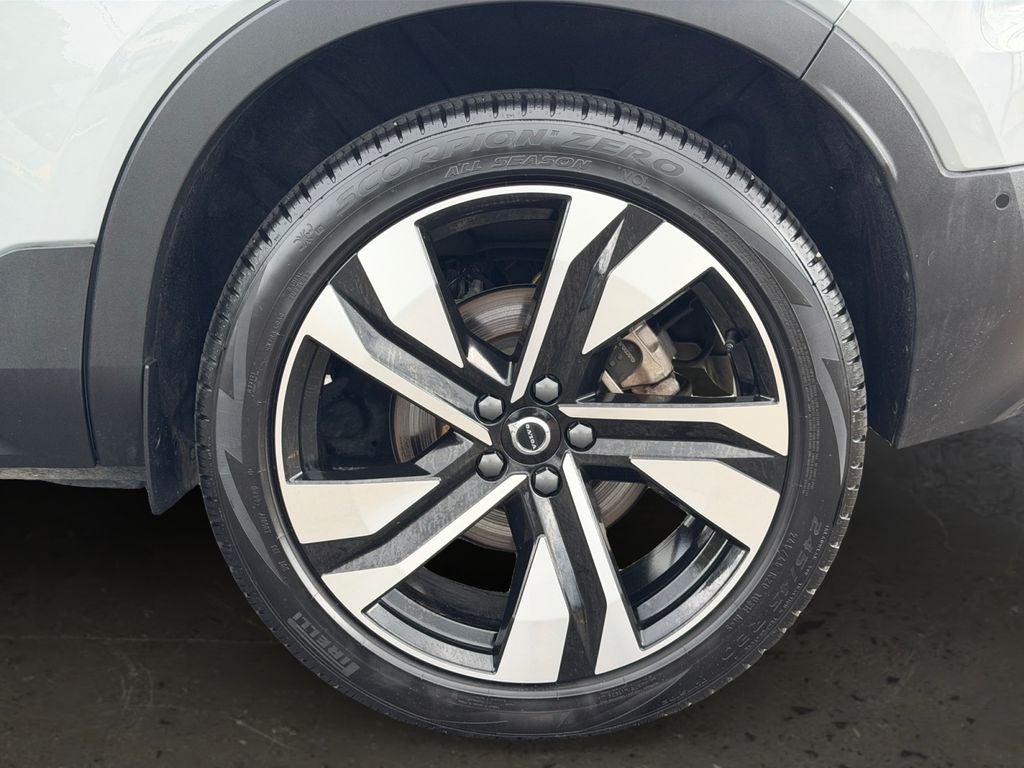 2025 Volvo XC40 B5 Plus Dark Theme Volvo Certified