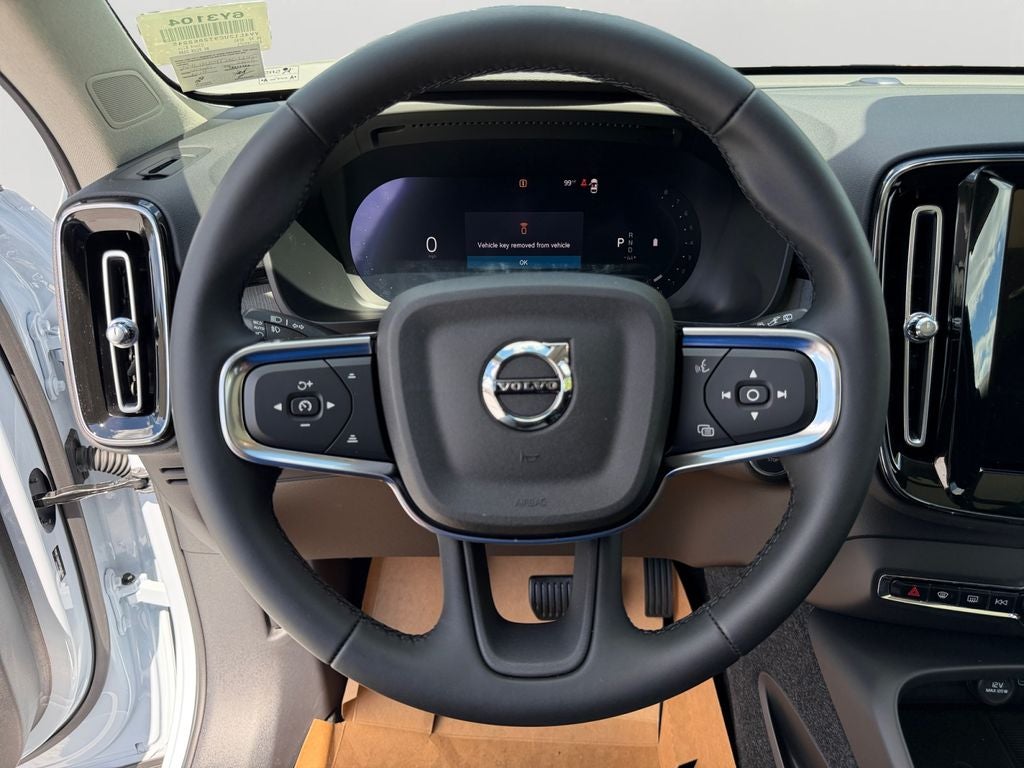 2026 Volvo XC40 B5 Plus