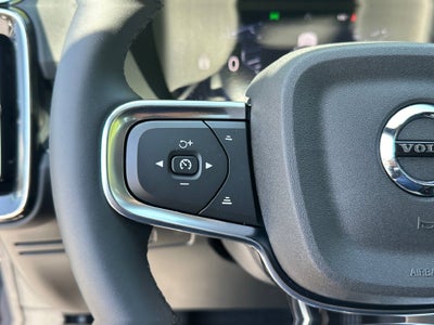 2026 Volvo XC40 B5 Ultra Black Edition
