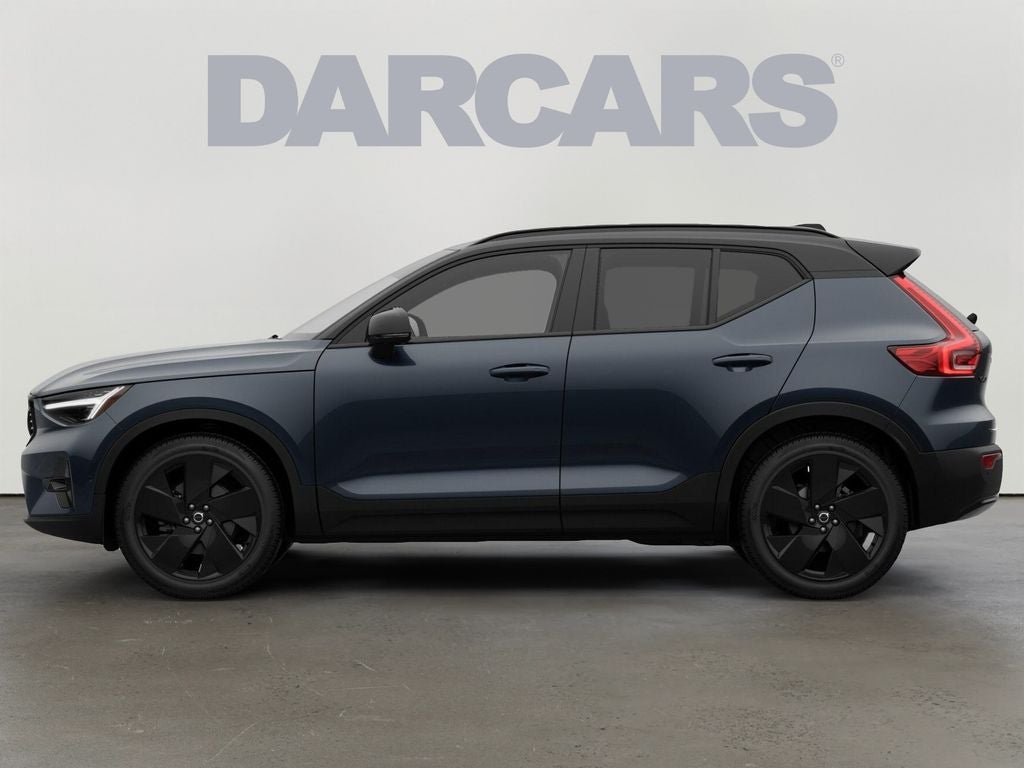 2026 Volvo XC40 B5 Ultra Black Edition