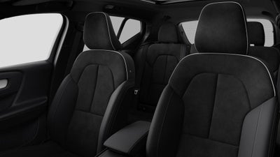 2026 Volvo XC40 B5 Ultra Black Edition