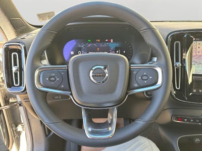 2026 Volvo XC40 B5 Ultra Black Edition