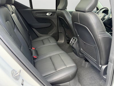 2024 Volvo XC40 B5 Plus Bright Theme
