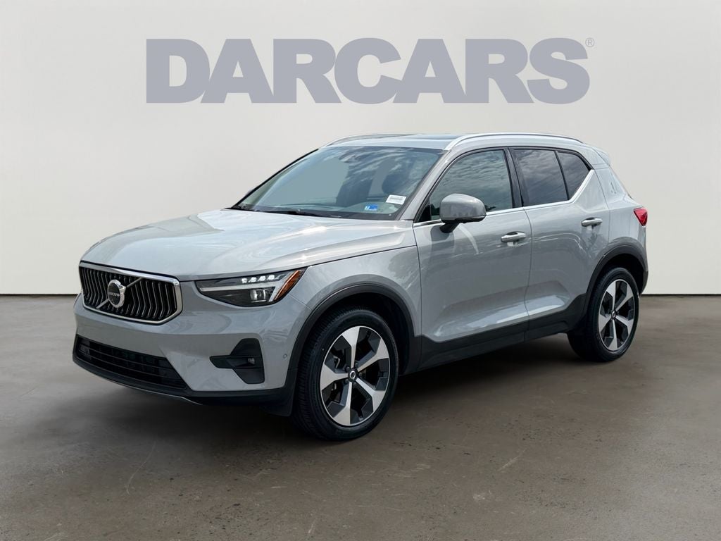 2025 Volvo XC40 B5 Plus Bright Theme Volvo Certified