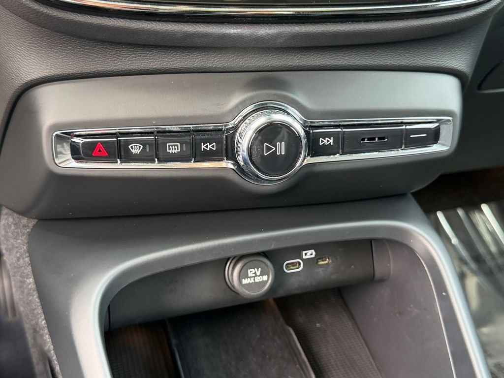 2025 Volvo XC40 B5 Plus Bright Theme Volvo Certified