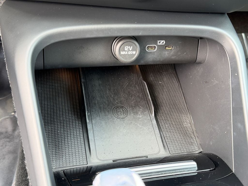 2025 Volvo XC40 B5 Plus Bright Theme Volvo Certified