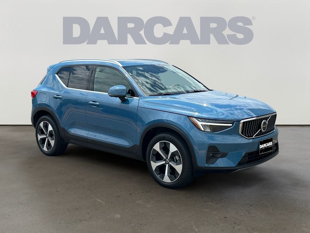 2025 Volvo XC40 B5 Plus Bright Theme Volvo Certified