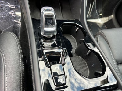 2025 Volvo XC40 B5 Plus Bright Theme Volvo Certified