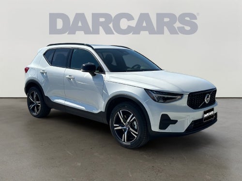 2026 Volvo XC40 B5 Core