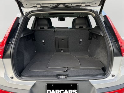 2025 Volvo XC40 B5 Core