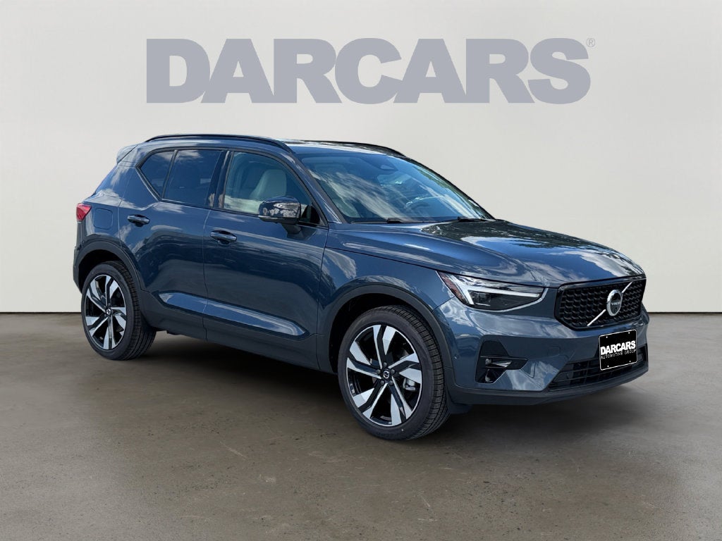 2026 Volvo XC40 B5 Ultra