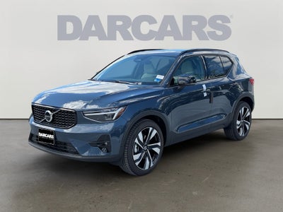2026 Volvo XC40 B5 Ultra