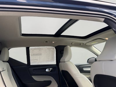 2026 Volvo XC40 B5 Ultra