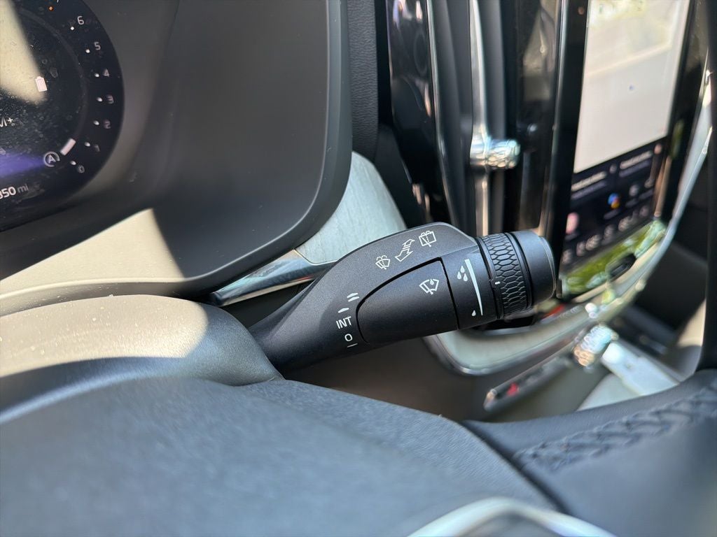 2025 Volvo XC60 B5 Plus Volvo Certified