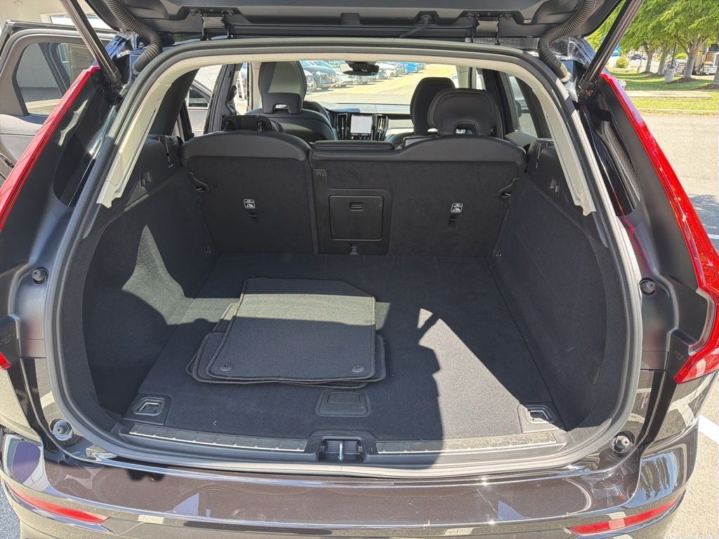 2025 Volvo XC60 B5 Plus Volvo Certified
